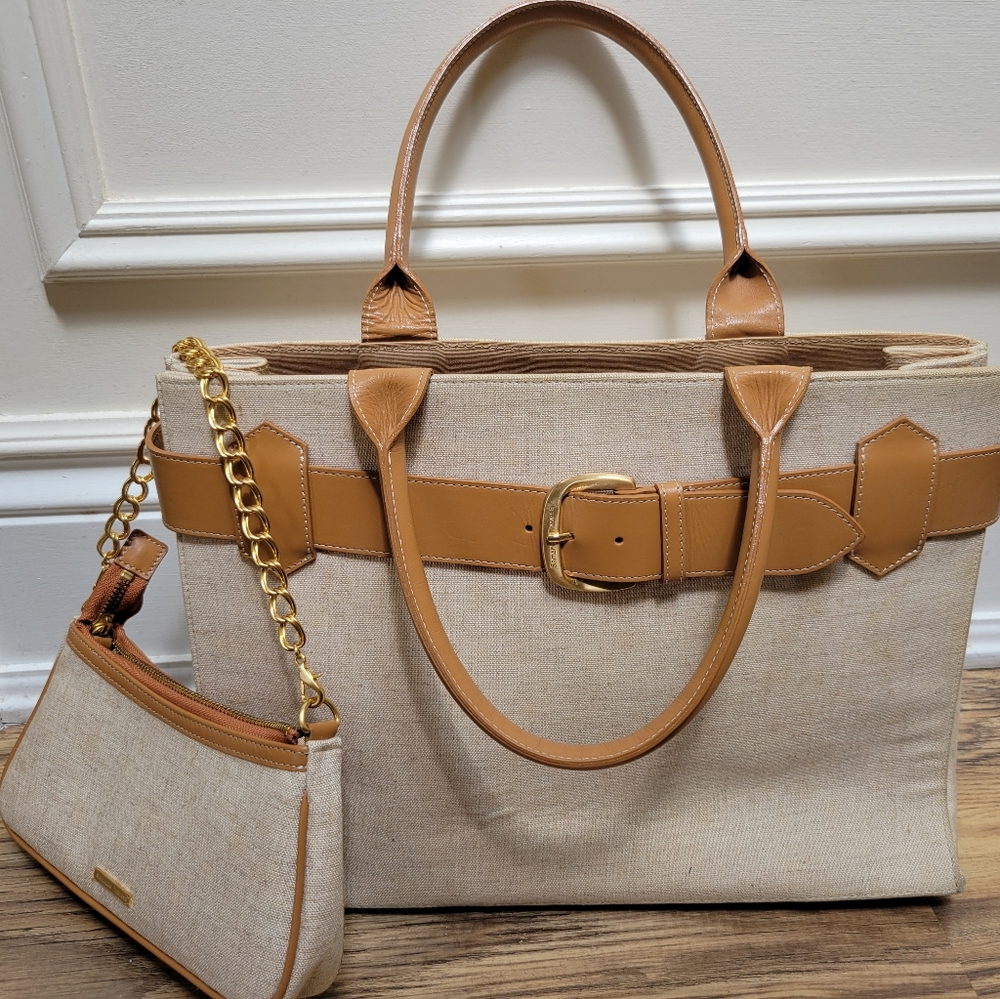 Samantha Thavasa women's bag